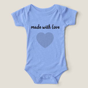 This adorable blue clothe is perfect for your baby infant t-shirt