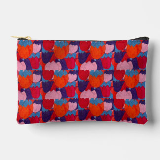 This easy compact hold pouches .