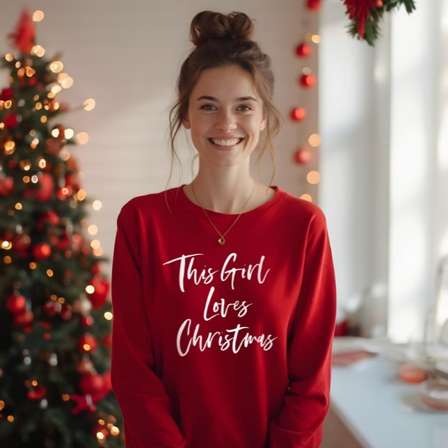 This Girl Loves Christmas Trendy Brush Script T-Shirt (This Girl Loves Christmas Trendy Brush Script T-Shirt)