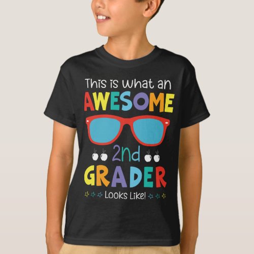 This is what an Awesome 2nd Grader Looks Like T_Shirt