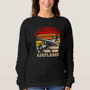 This Kid Loves Airplanes Boys and Girls Airplane P Sweatshirt
