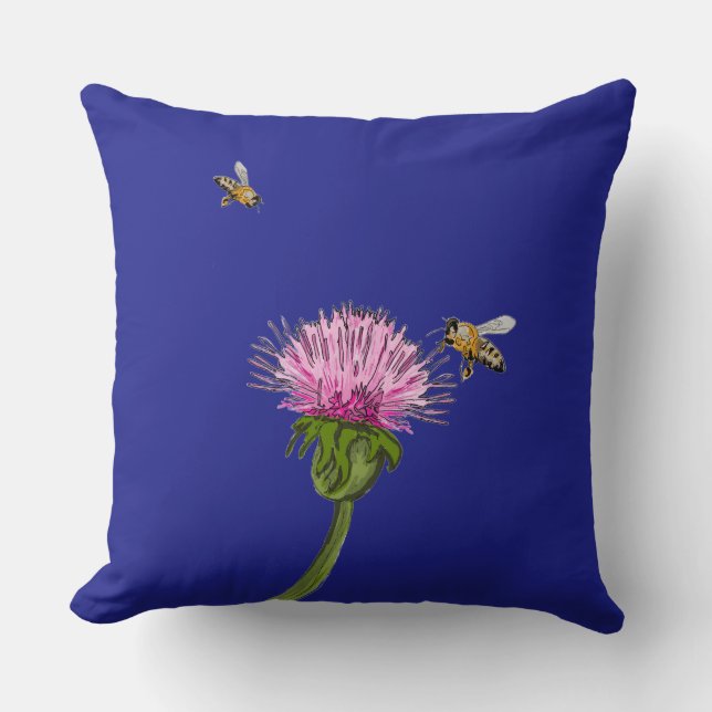 Thistle pillow (Front)