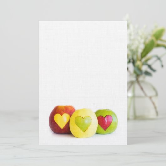 Three apples (Standing Front)