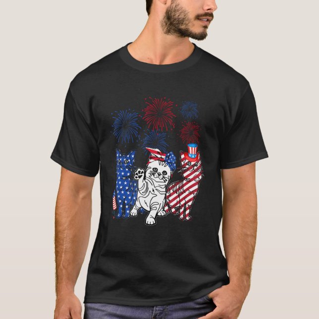 Three Cat 4th Of July American Flag Patriotic Cat T-Shirt (Front)