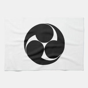 Three clockwise swirls (Jinuki) Towel