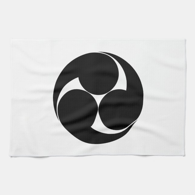 Three clockwise swirls (Jinuki) Towel (Horizontal)