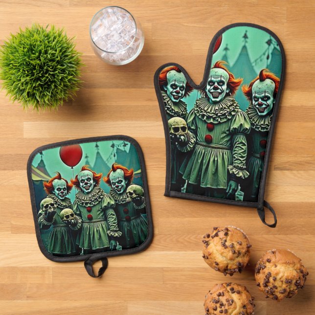 Three Creepy Clowns Skull Fear Design Oven Mitt & Pot Holder Set (Top Down)