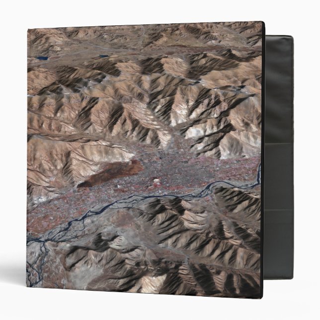 Three-dimensional view of the landscape 3 ring binder (Front/Inside)