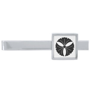Three ginkgo leaves silver finish tie bar