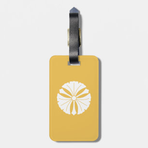 Three ginkgo leaves with swords luggage tag