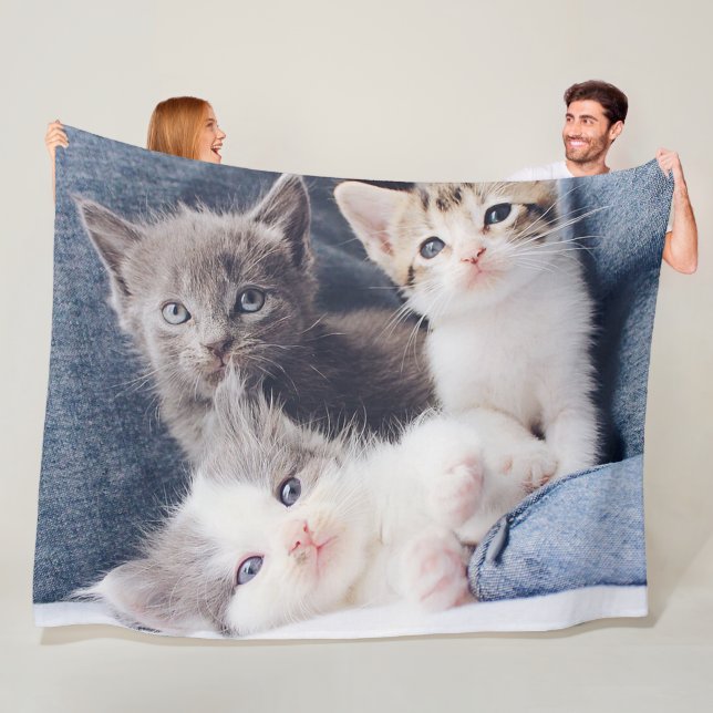 Three Kittens Fleece Blanket (In Situ)