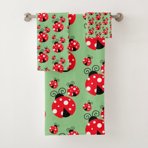 Three Ladybugs Tiled Bath Towel Set