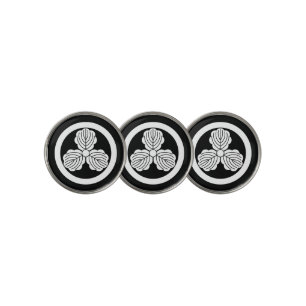 Three oak leaves(1) in circle golf ball marker