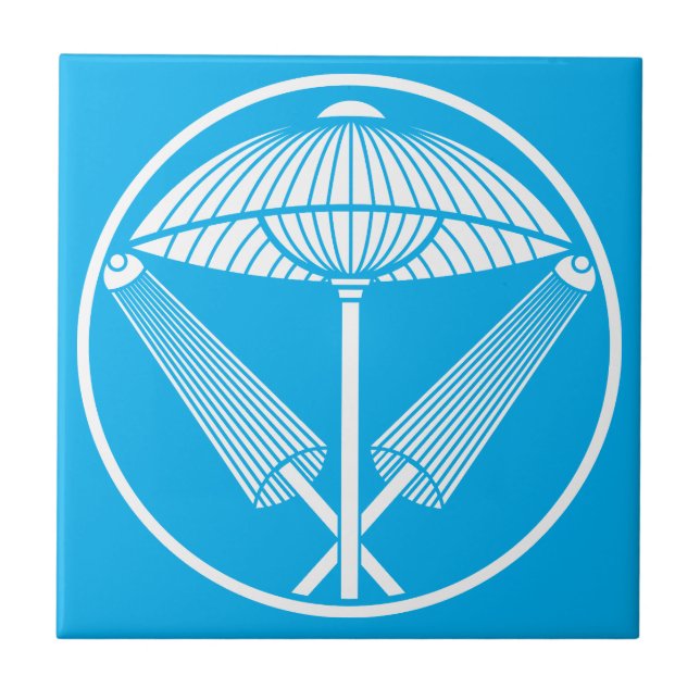 Three umbrellas in a threadlike ring ceramic tile (Front)