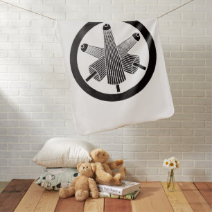 Three umbrellas, staggered in circle baby blanket
