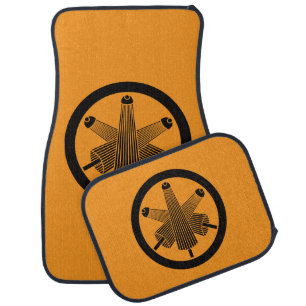 Three umbrellas, staggered in circle car floor mat