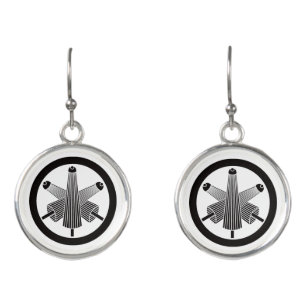 Three umbrellas, staggered in circle earrings