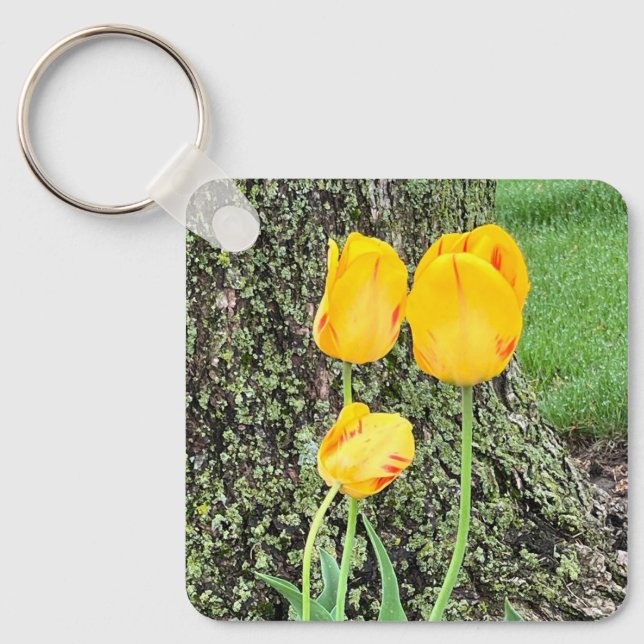 Three Yellow Tulips / Keychain (Front)