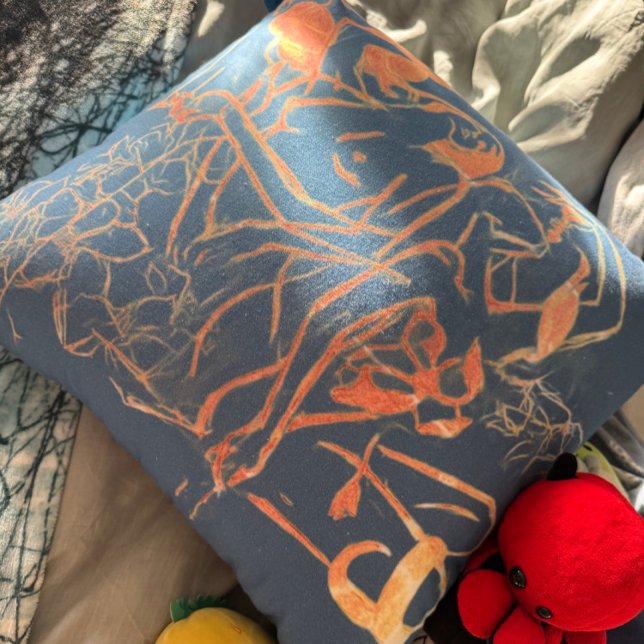 THROW PILLOW studio miiri (Creator Uploaded)