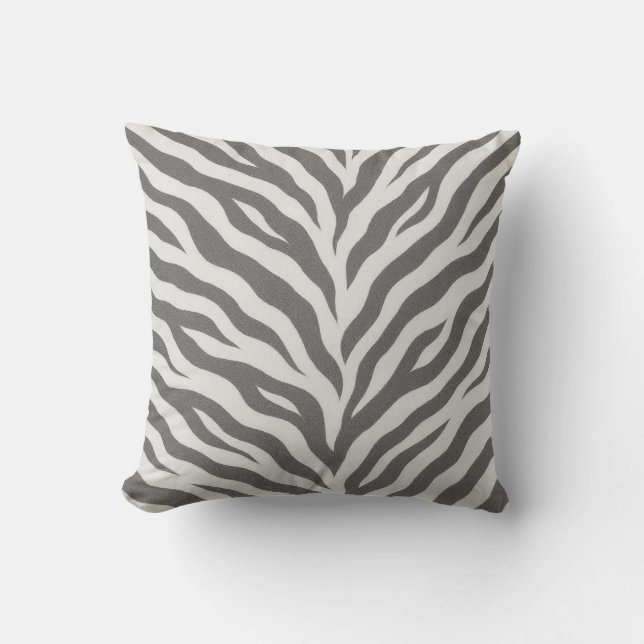THROW PILLOW “WHITE TIGER” (Front)