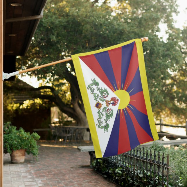 Tibetan Flag & Himalayan country House flag /Tibet (In SItu)