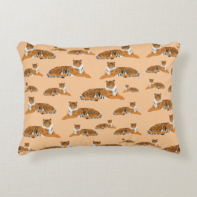 Tiger Animal Pattern Accent Pillow (Front)