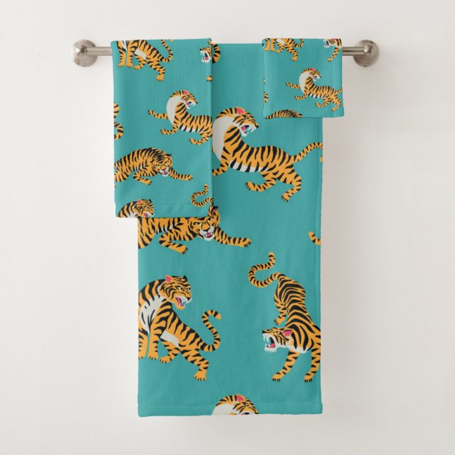 Tiger on Teal Pattern Bath Towel Set (Insitu)