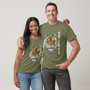 Tiger painting, looking at camera personalize text T-Shirt
