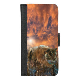 Tiger Stalking WHISPER ON THE BREEZE iPhone 8/7 Wallet Case