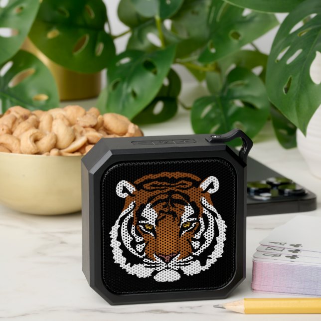 Tiger, Wild Cat on Black Bluetooth Speaker (Insitu(Table))