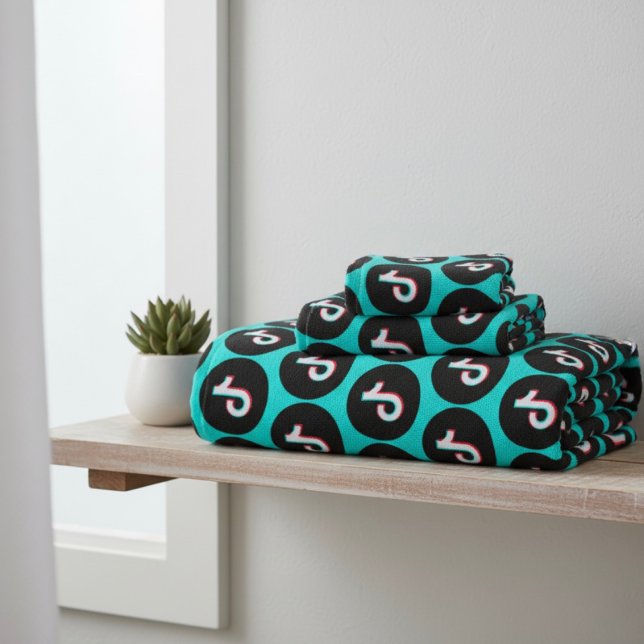 TikTok Bath Towel Set (Creator Uploaded)
