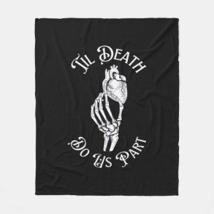 Til Death Do Us Part Skeleton Hand Holding Anatomi Fleece Blanket