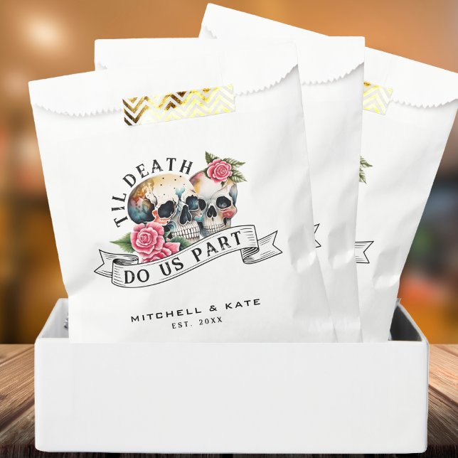 Til Death Do Us Part Skulls & Roses White Wedding Favor Bag (Til Death Do Us Part Skulls & Roses White Wedding Favor Bag)