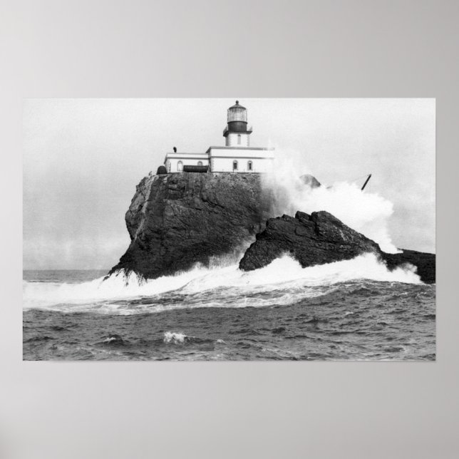 Tillamook, Oregon Lighthouse Near Seaside, OR Poster (Front)