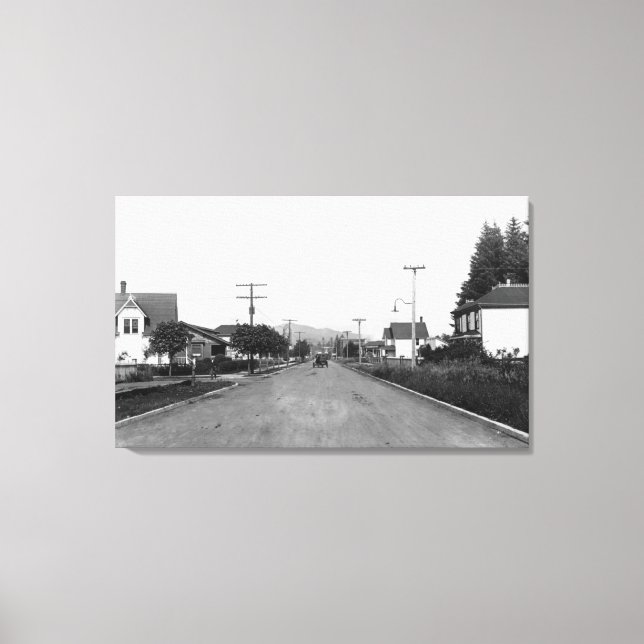 Tillamook, Oregon Residential Street Scene Canvas Print (Front)