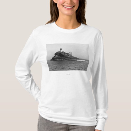Tillamook Rock dominated by its Lighthouse T_Shirt