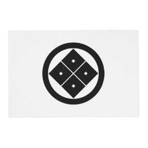 Tilted four-square-eyes in a circle placemat