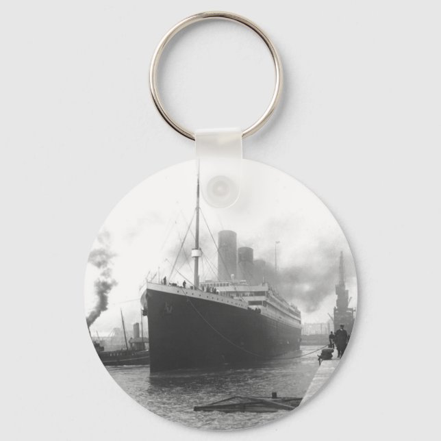 Titanic at the docks of Southampton Keychain (Front)