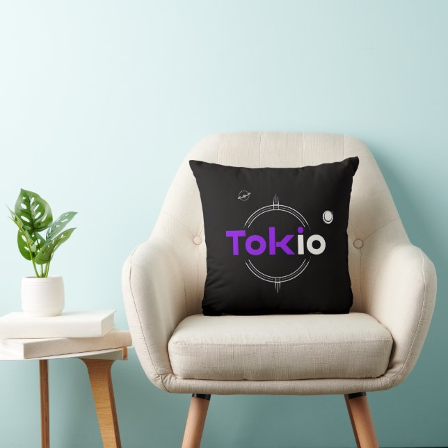 Tokio samurai throw pillow (Chair)