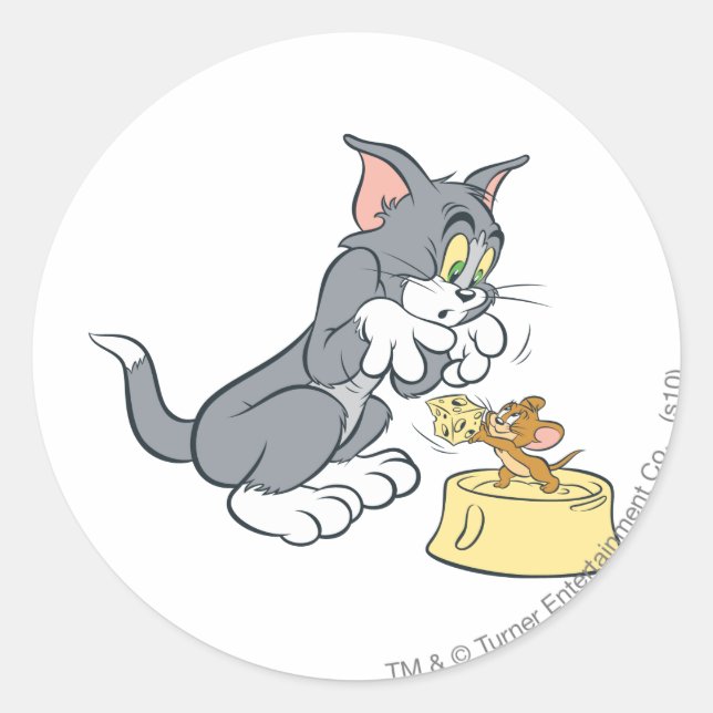 Tom and Jerry Feed The Cat Classic Round Sticker (Front)