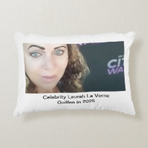 #TOPCELEBRITY #LAURAHLAVERNEGUILLEN 2025