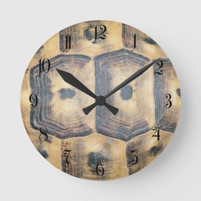 Tortoise Shell Pattern Round Clock (Front)