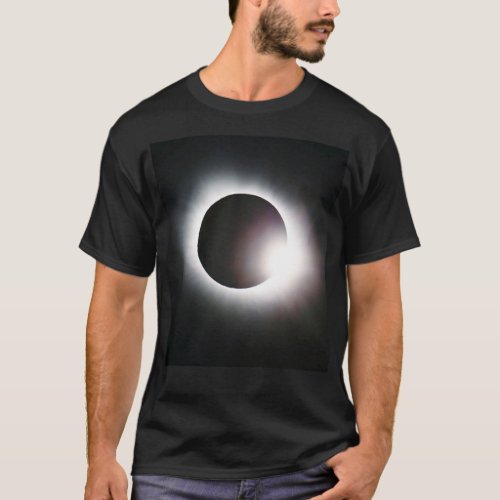 Total solar eclipse April 8 2024 sun moon  T_Shirt