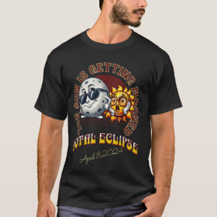 Total Solar Eclipse Chase 2024 Sun is Getting Moon T-Shirt