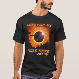 Total Solar Eclipse Mountain Hiking Luna Pier MI M T-Shirt