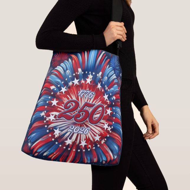 Tote (Close Up)