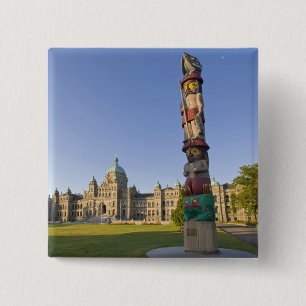 Totem pole at the Parliament building in Button