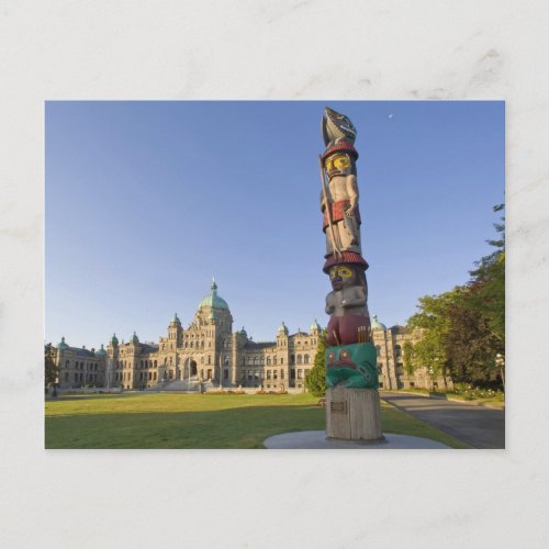 Totem pole at the Parliament building in Postcard