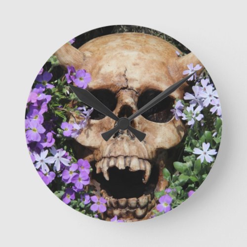 Totenkopf _ Gothic  Wanduhr Round Clock