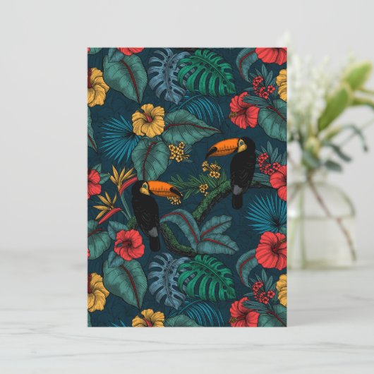 Toucan garden 2 (Standing Front)